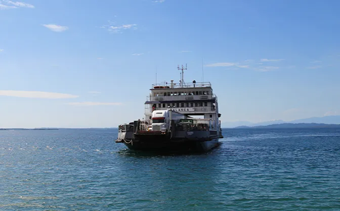 Ferry Bocas