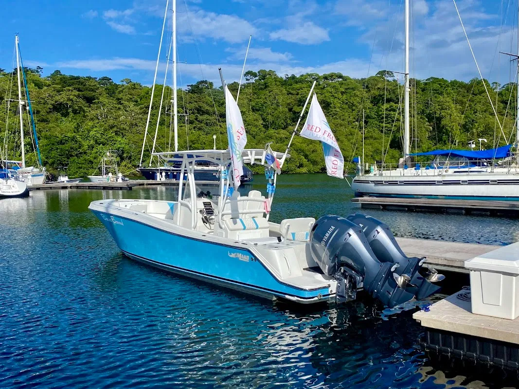 Red Frog Beach Luxury Boat Tours